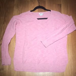 Pink Vineyard Vines sweater